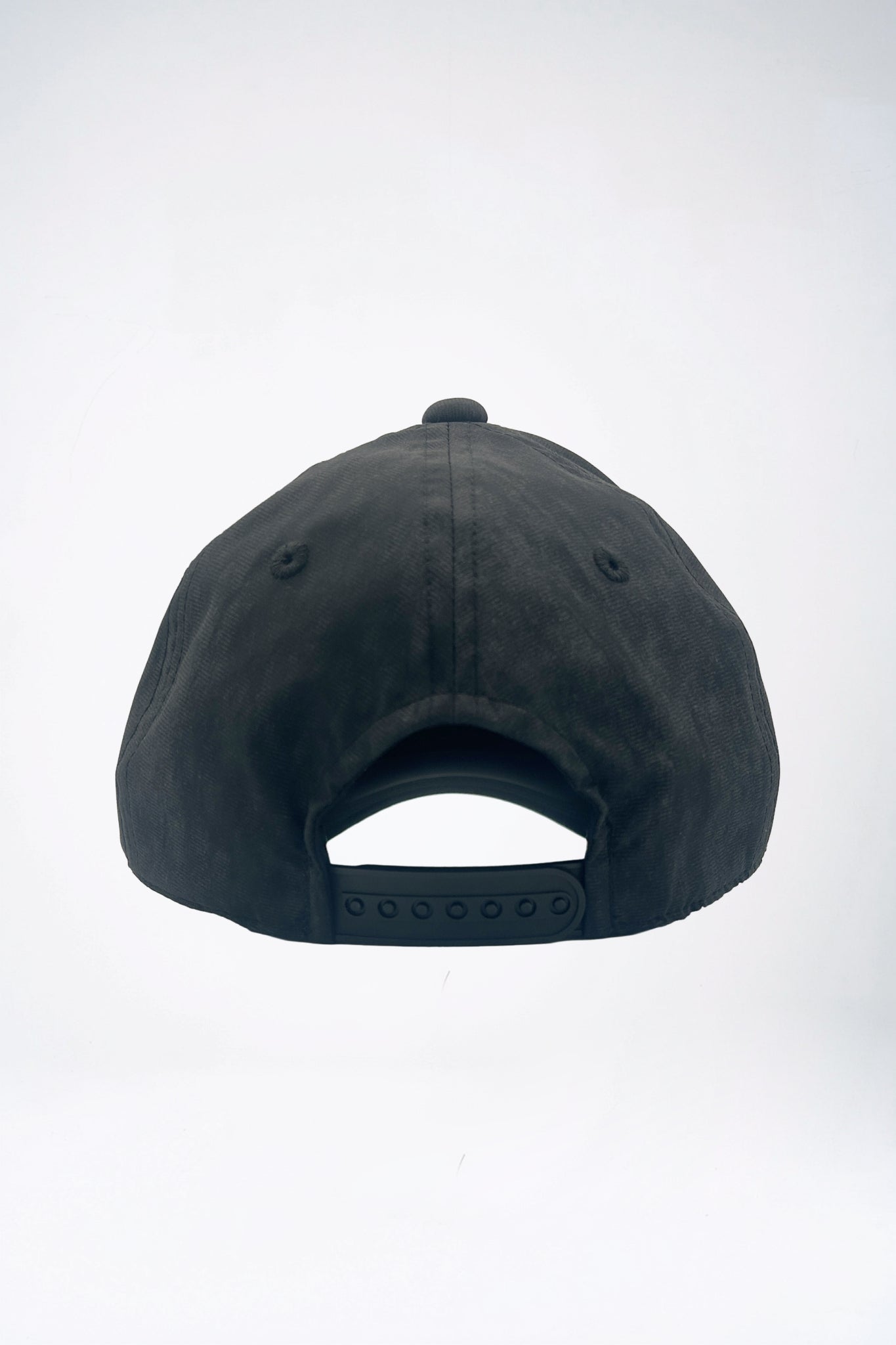 XCI LOGO EMBROIDERY CAP / BLACK