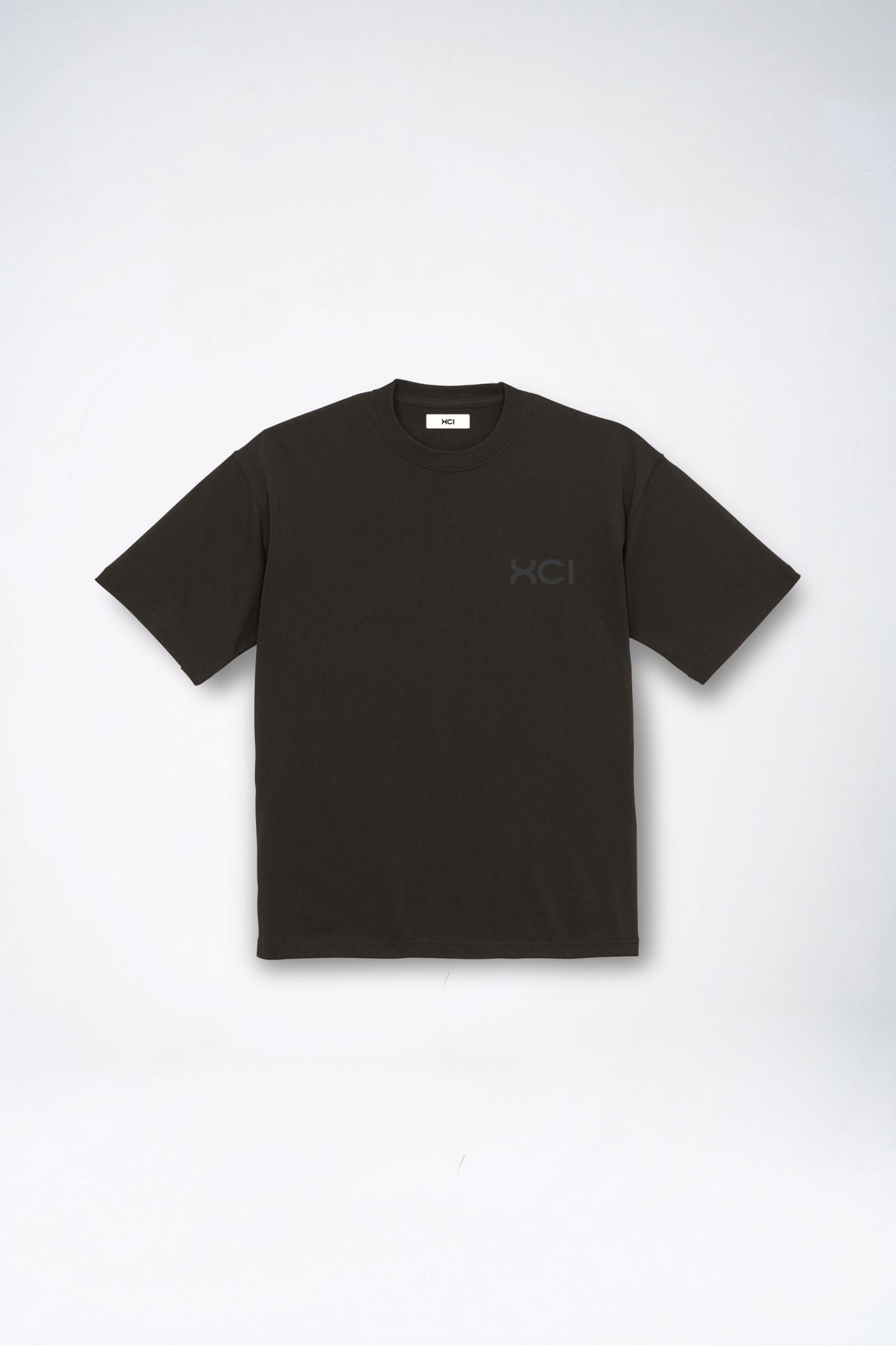 XCI LOGO OVERSIZE T-SHIRT / SUMI